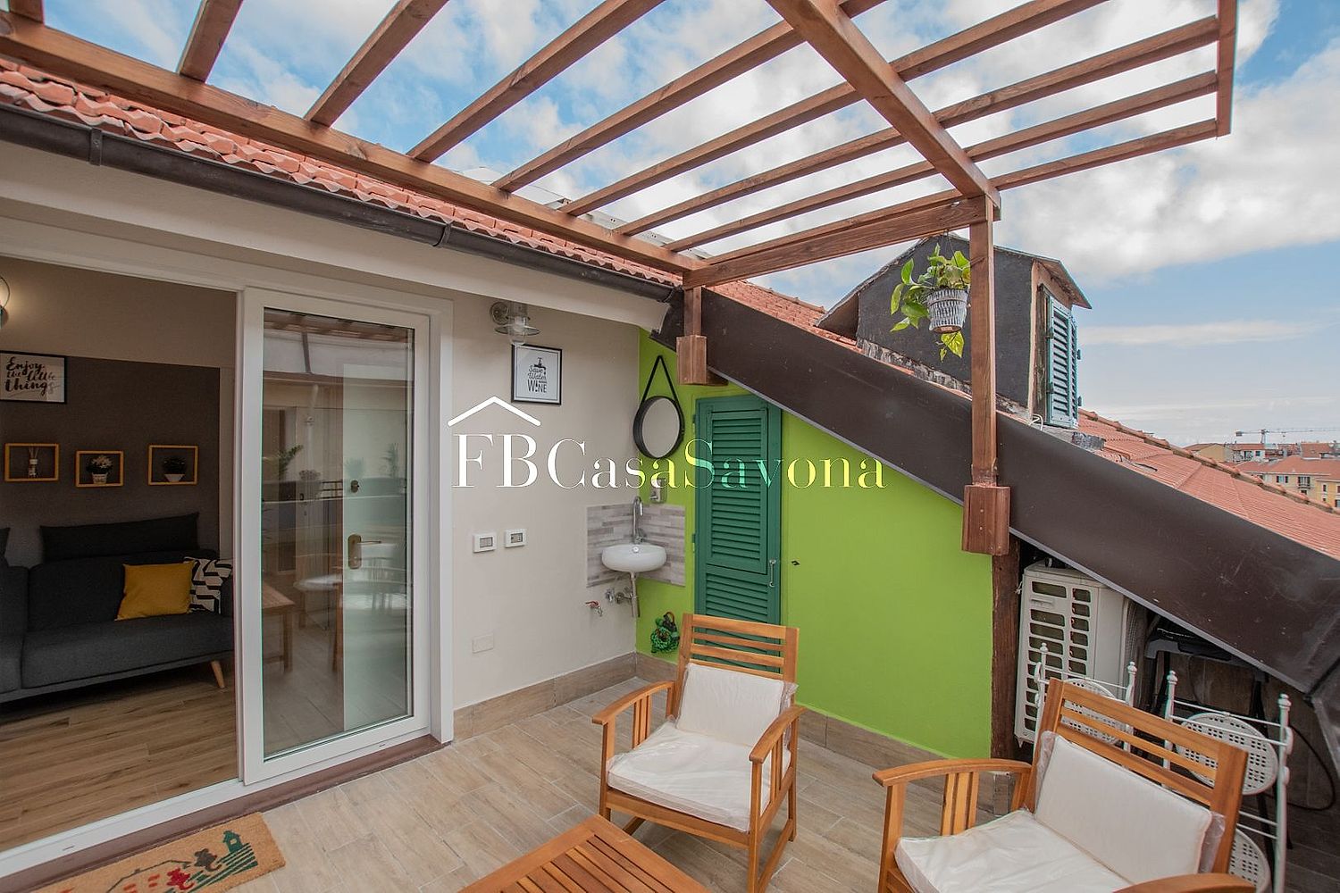 /uploads/w1500/fbcasasavona agenzia immobiliare .10_mansarda_corso_ricci 3.jpg fbcasasavona agenzia immobiliare